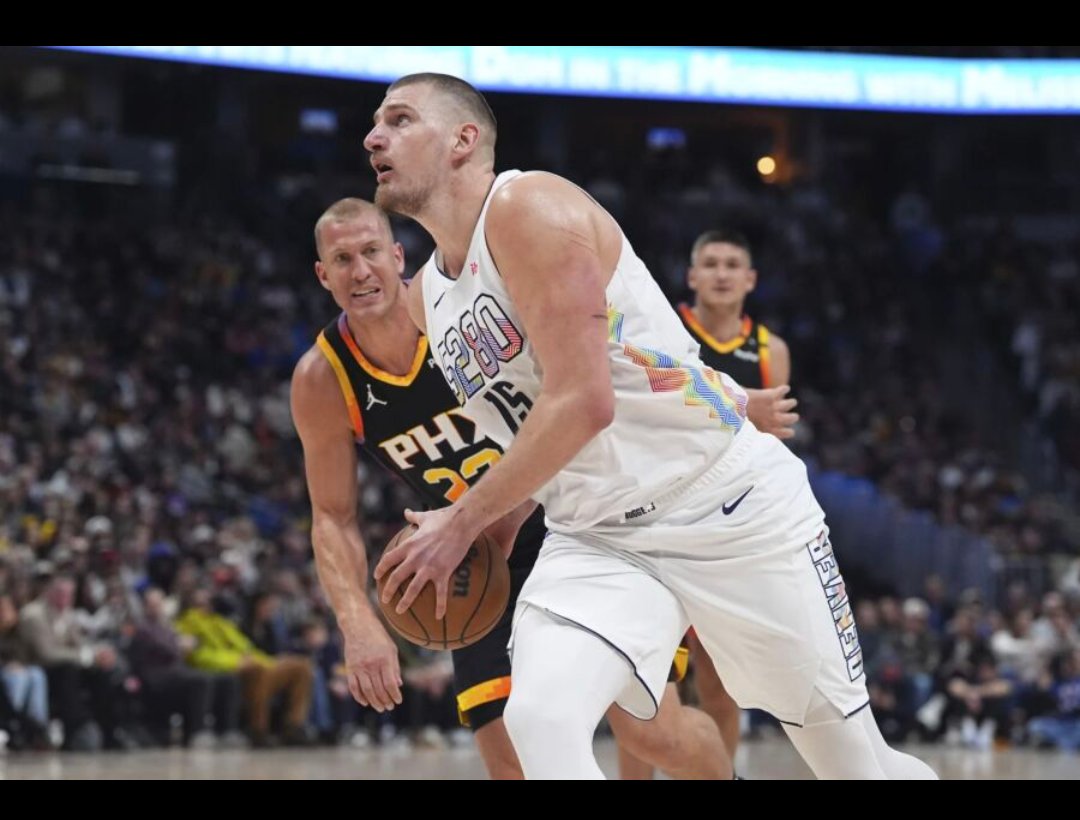 爱游戏网页版入口-约基奇对阵电竞国家队展开拉锯大战，最终险胜对手