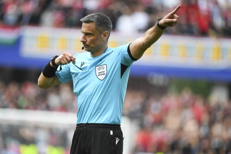 爱游戏网页版入口-包含阿森纳遭遇争议判罚，裁判组回应：执法公正，研究国家以下帮助其他.的词条