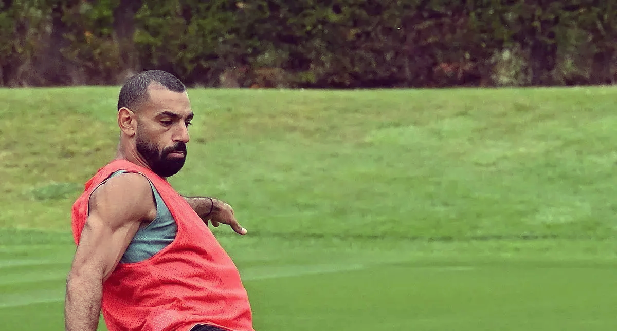 爱游戏网页版入口-萨拉赫在美国队比赛中败北，重返赛场引发热议！